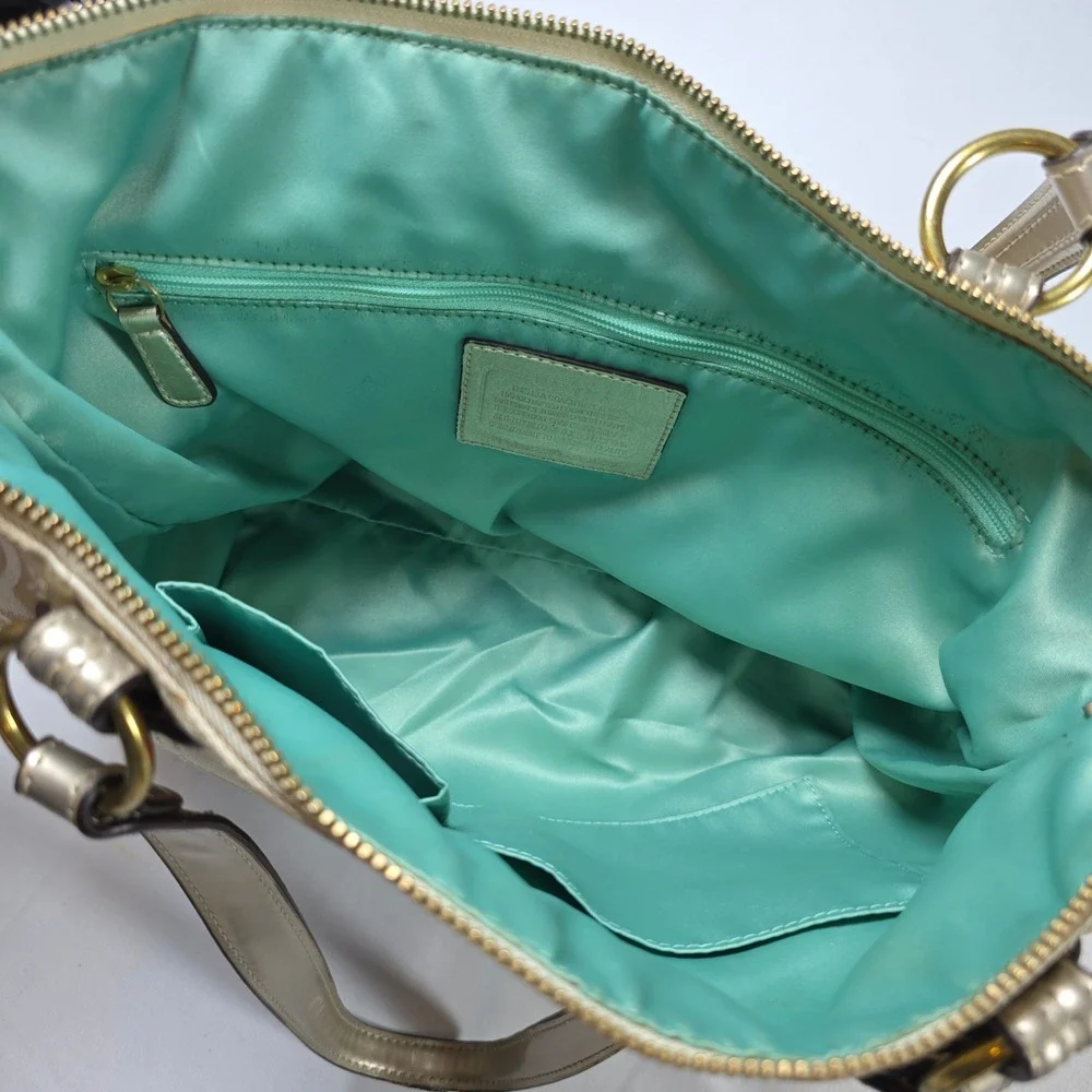 Coach Poppy Signature 